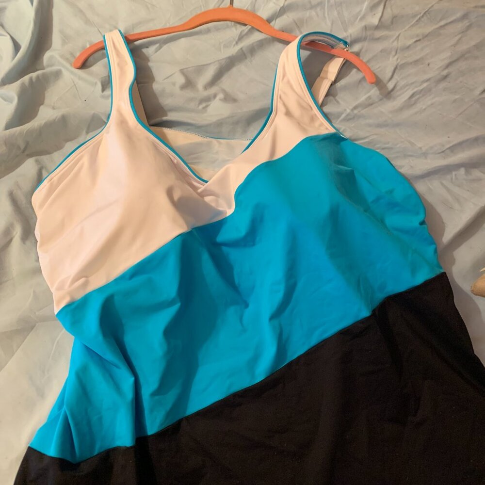 Lands End Swim Tankini - Picture 2 of 3